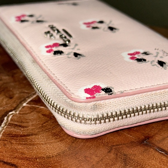 COACH Floral Crossgrain Wallet/Wristlet - Picture 6 of 14